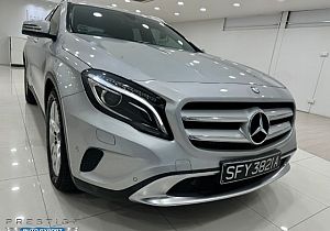 Mercedes Benz GLA250 R18 BI Revcam 2015 Silver
